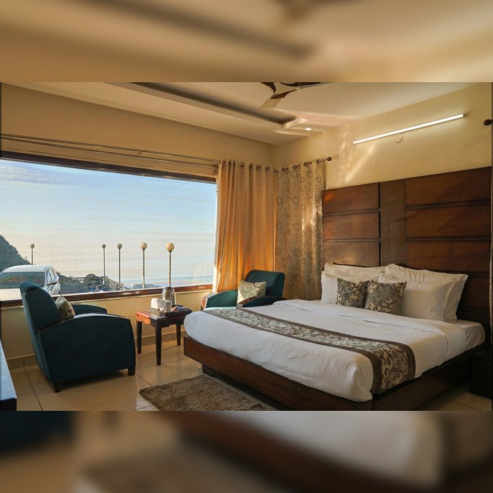 Deluxe Room with Valley View